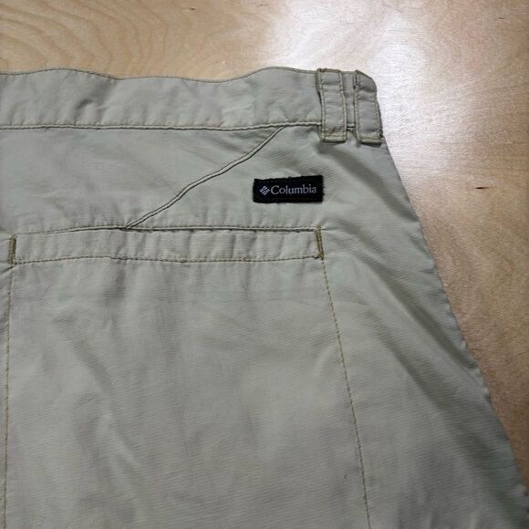 Columbia Men's Light Tan Cargo Shorts Omni Shade Sun Protection Outdoors 40 - Picture 8 of 9